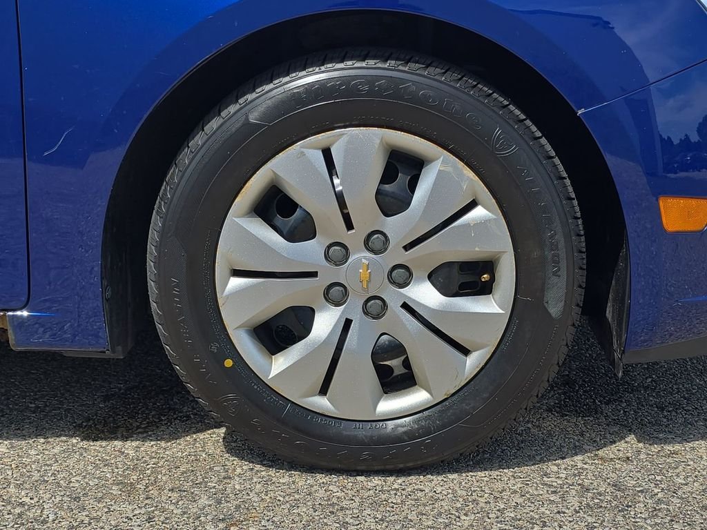 Used 2013 Blue Chevrolet LS image 34