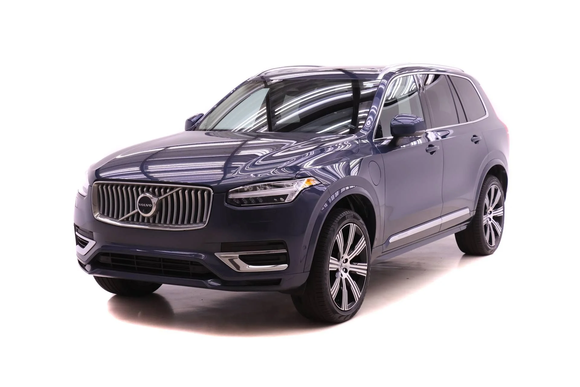 2023 Volvo XC90 T8 Recharge Plus Bright Theme 7-Seat 4WD's photo