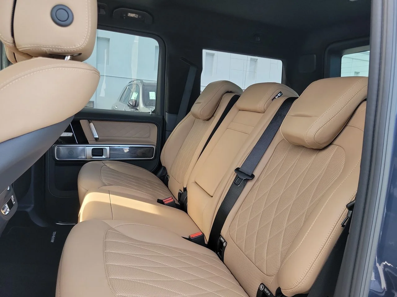 New 2027 Twilight blue Mercedes-Benz G 580 image 13