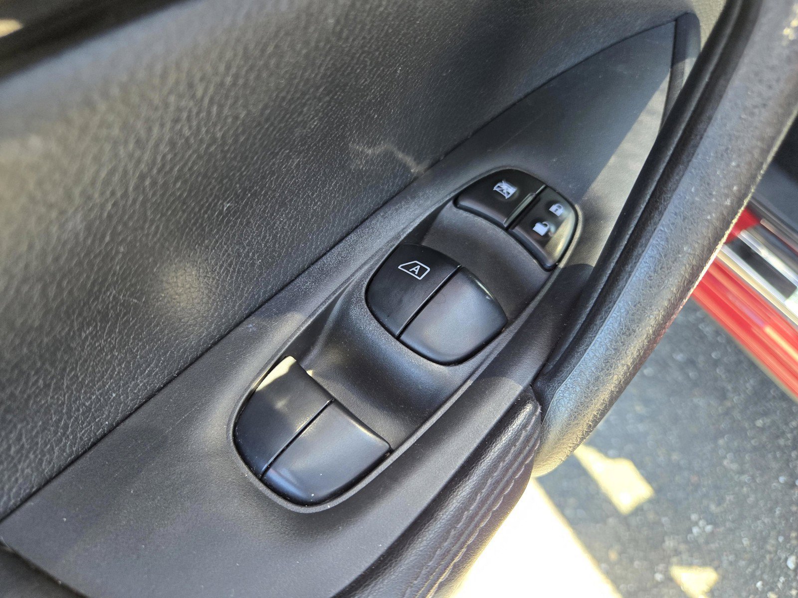 Certified Used 2022 Scarlet Ember Nissan SV image 18