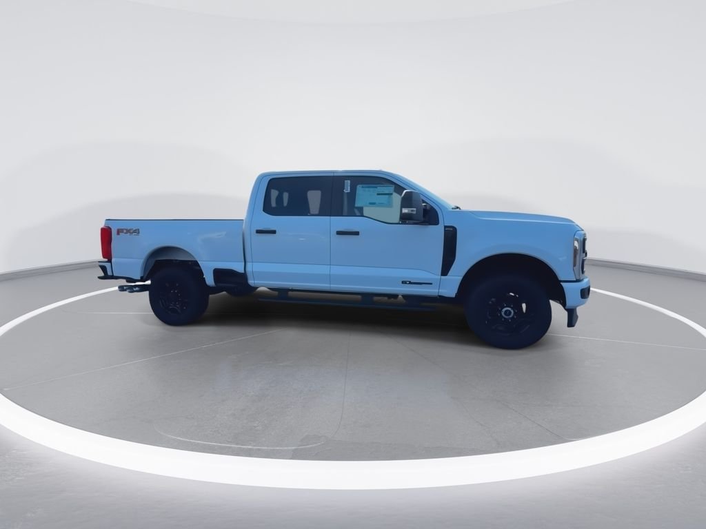 New 2026 Oxford White Ford F-350® XL image 24