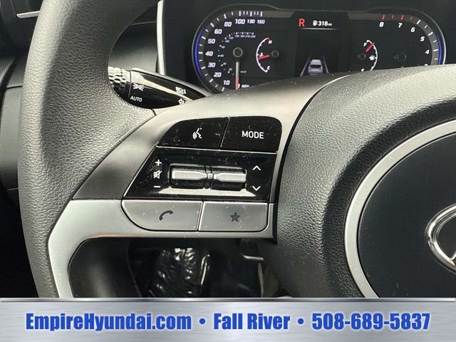 Used 2023 White Pearl Hyundai SEL image 31
