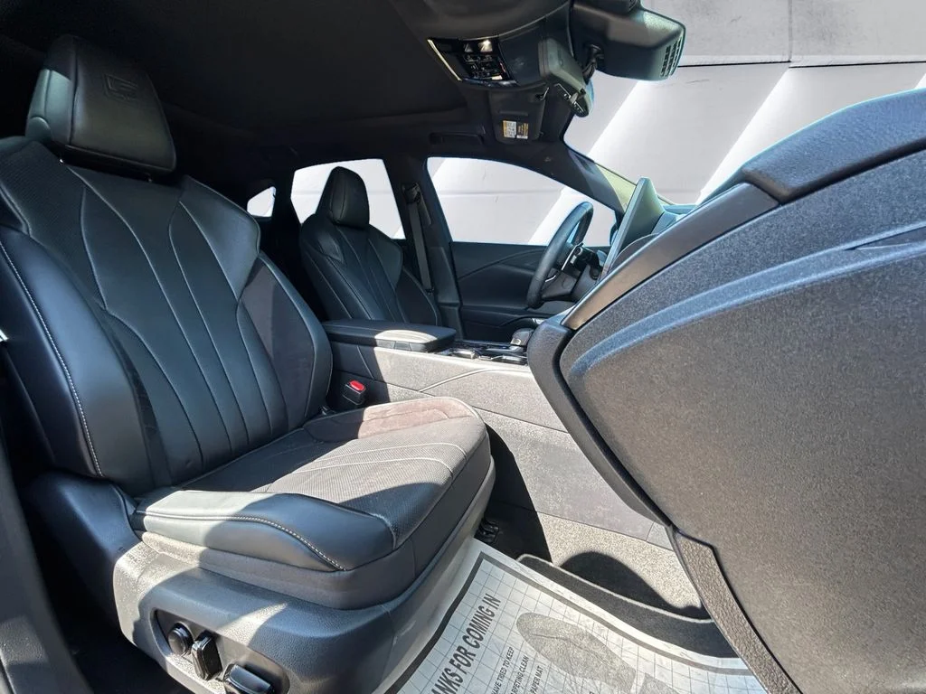 Used 2024 Black Lexus 500h F SPORT Performance image 14