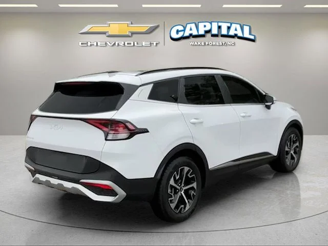 Used 2025 White Kia EX image 5