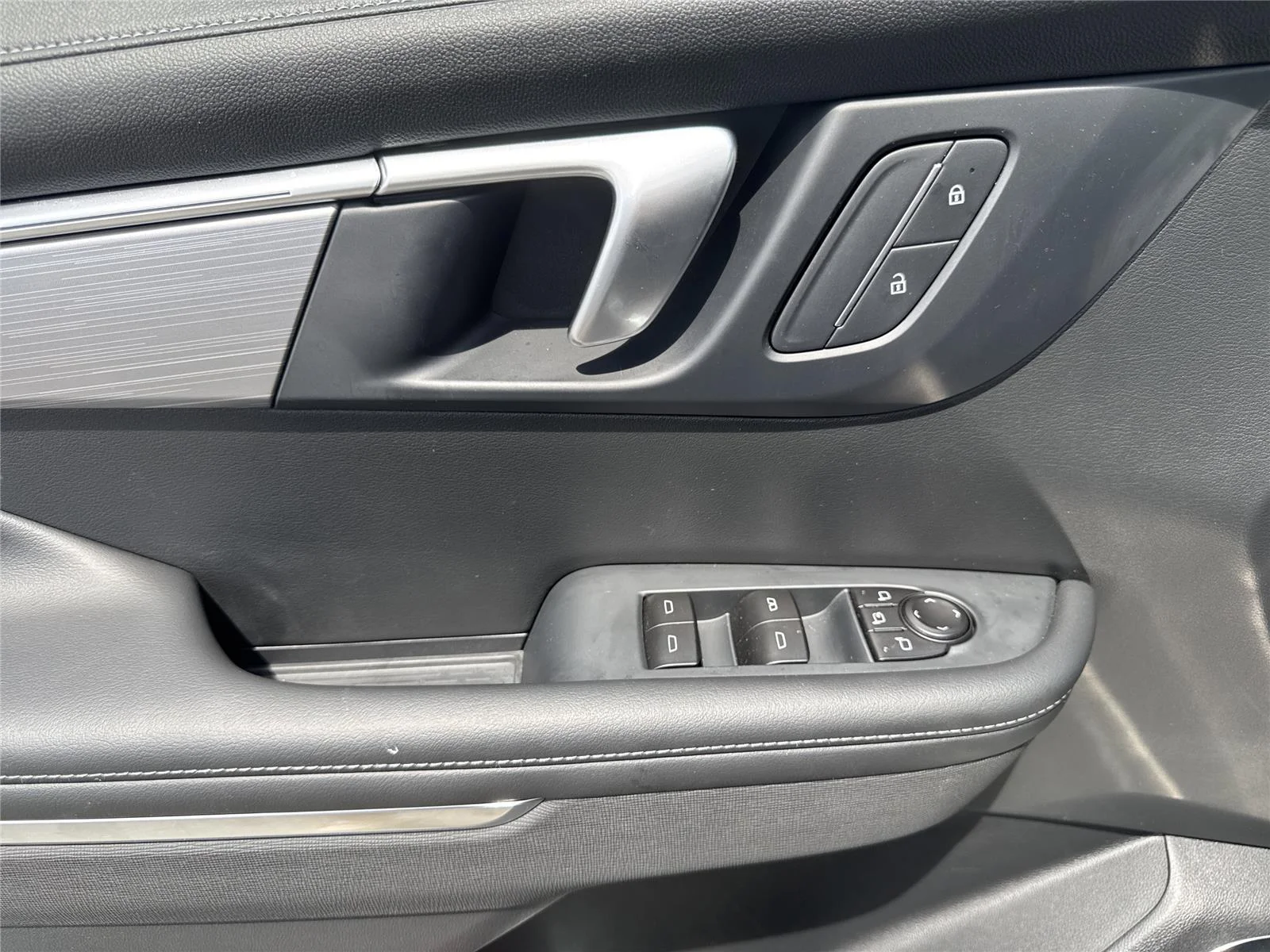 Used 2026 Moonstone Gray Metallic Buick Preferred image 17