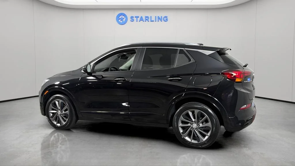 Used 2022 Ebony Twilight Metallic Buick Select image 4