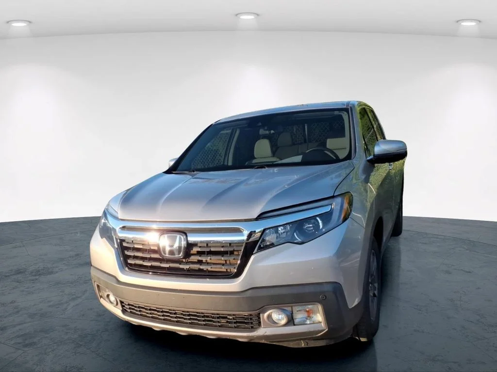 Used 2017 Silver Honda RTL-E image 5