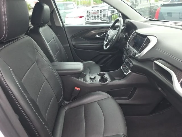 2023 GMC Terrain SLT - Photo 8