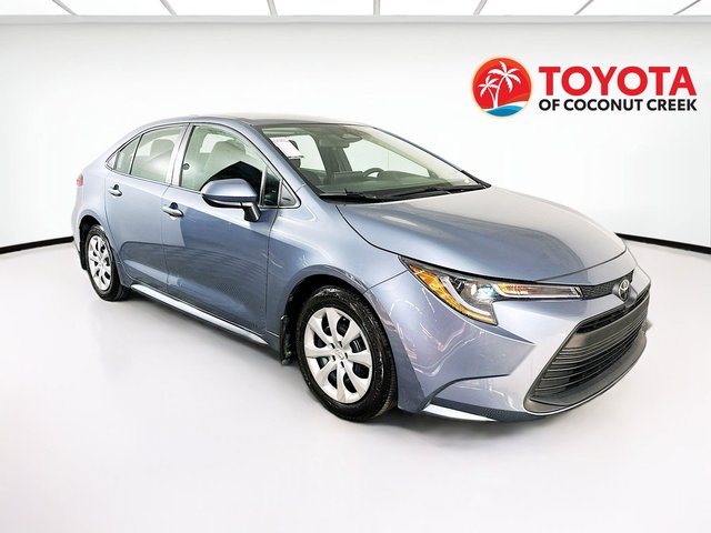 2025 Toyota Corolla media 1