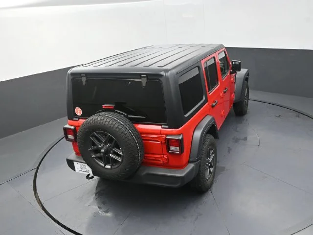 Used 2024 Red Jeep Sport S image 18