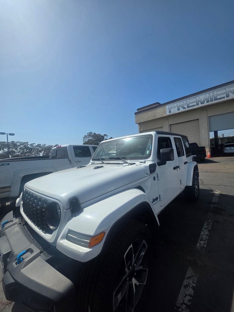 2024 Jeep Wrangler 4xe's photo