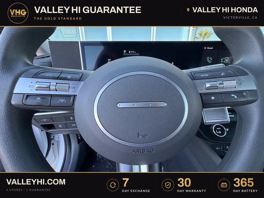 Used 2025 White Hyundai SEL image 28