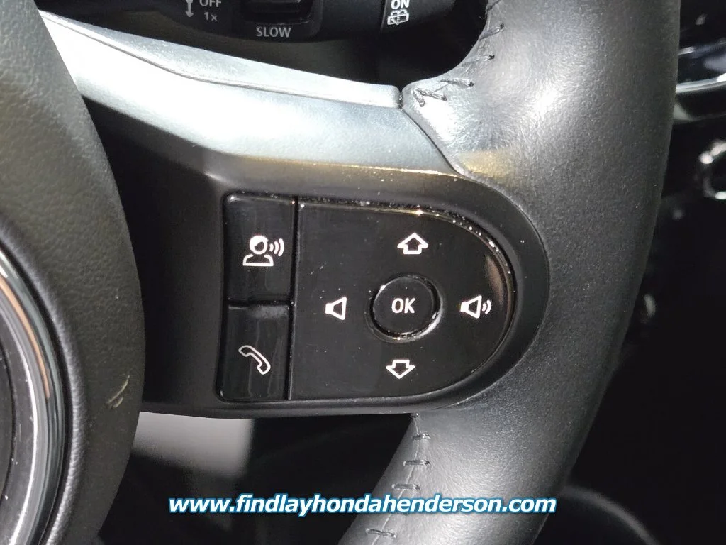 Used 2022 Island Blue Metallic MINI Oxford Edition image 25