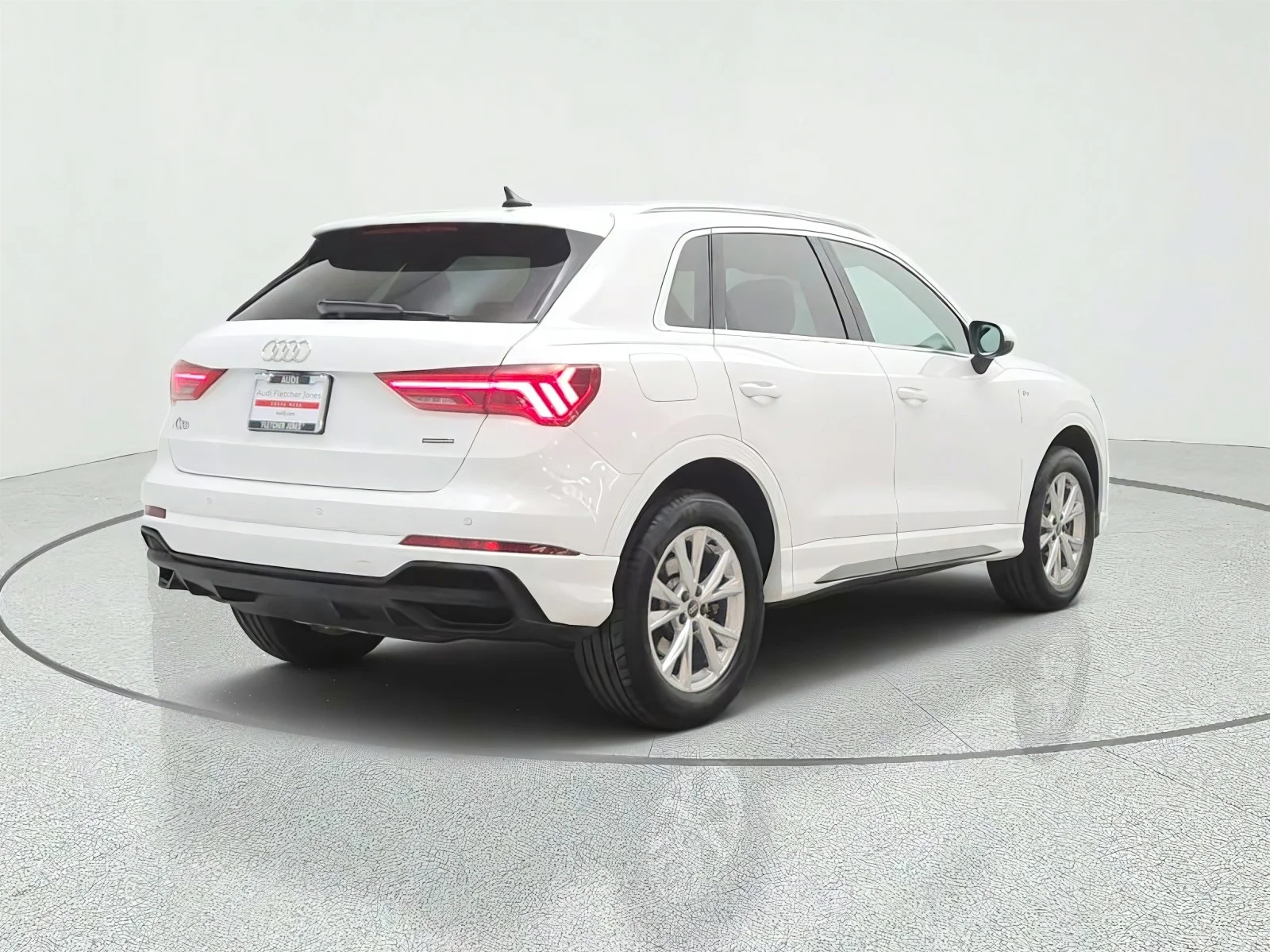 Used 2023 Ibis White Audi S line Premium image 5