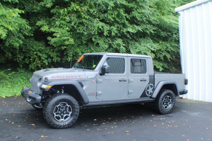 Used 2020 Sting-Gray Clearcoat Jeep Mojave image 4