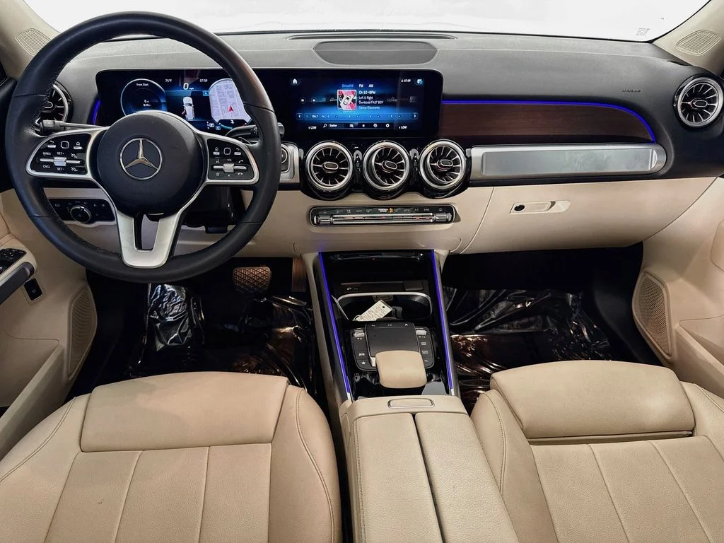 Used 2022 White Mercedes-Benz GLB 250 image 24