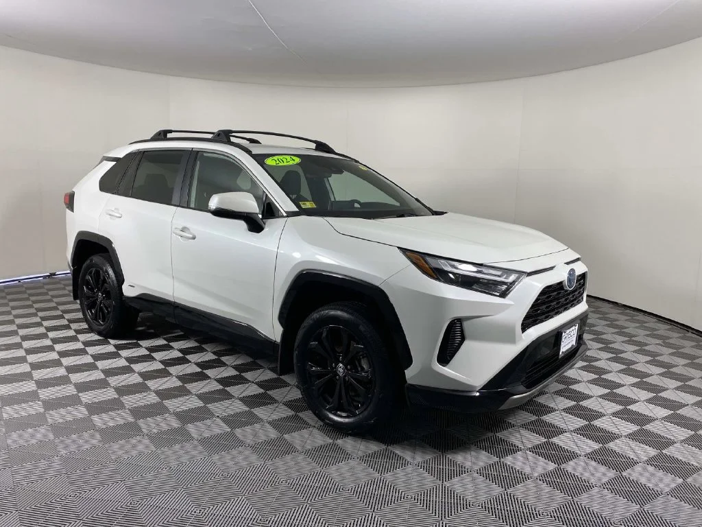 Used 2024 Pearl Toyota SE image 1