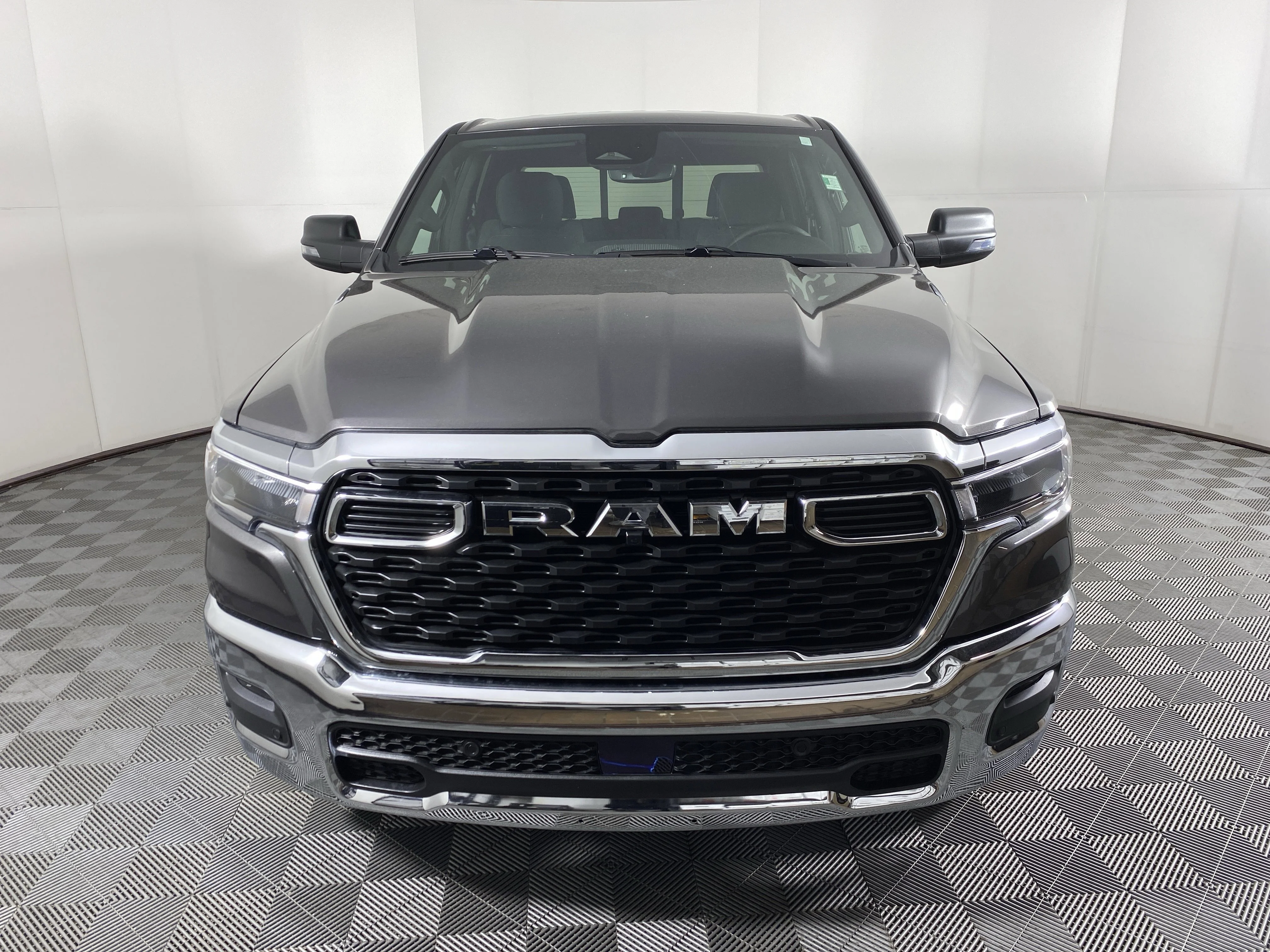 New 2026 Granite Crystal Metallic Clear-Coat Exterior Paint RAM Big Horn/Lone Star image 10
