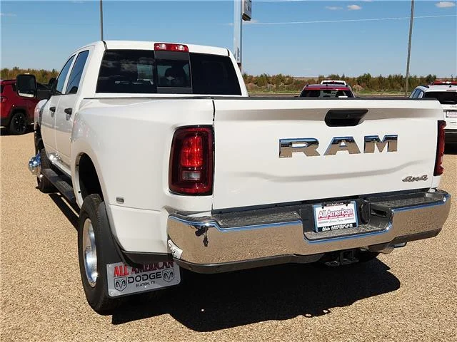 New 2027 PW7 Bright Whit Ram TRADESMAN CREW CAB 4X4 8