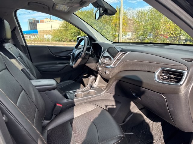 Used 2019 MOSAIC BLACK METALLIC Chevrolet Premier image 27