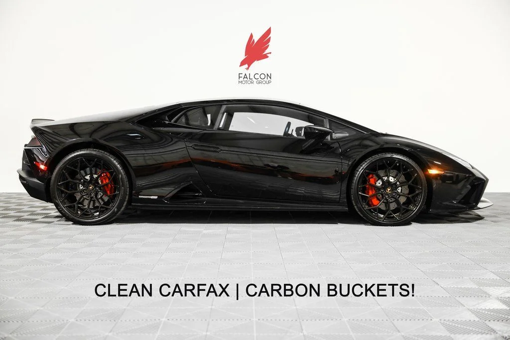 2020 Lamborghini Huracan EVO Coupe's photo