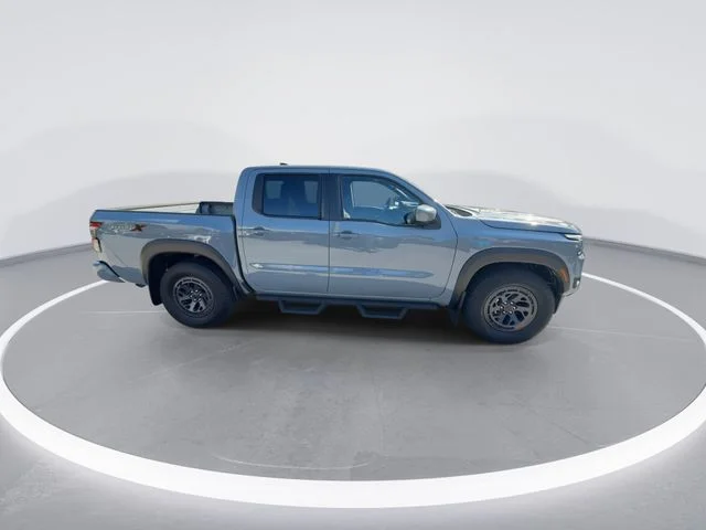 2025 Nissan Frontier PRO-X - Photo 9