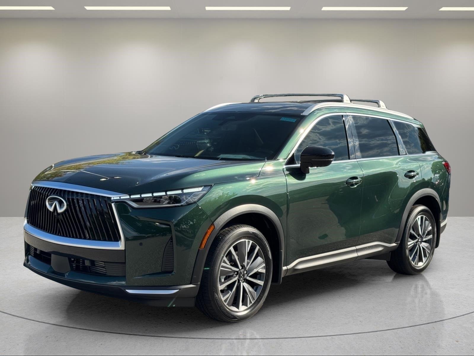 New 2027 DEEP EMERALD INFINITI Luxe FWD image 1