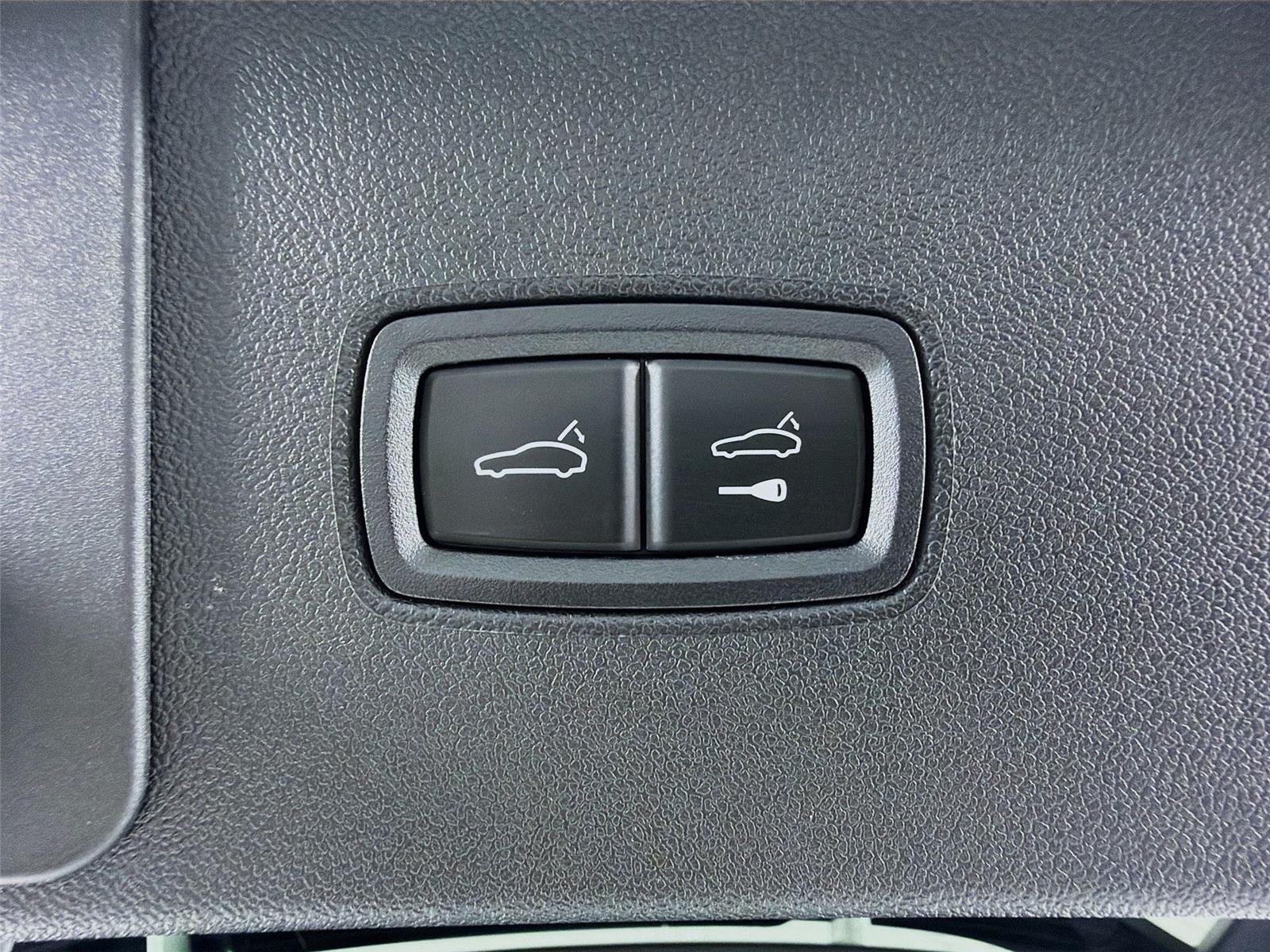 Used 2023 White Porsche Platinum Edition image 24