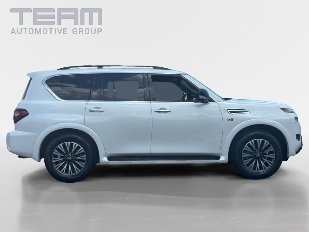 Used 2022 White Nissan SL image 8