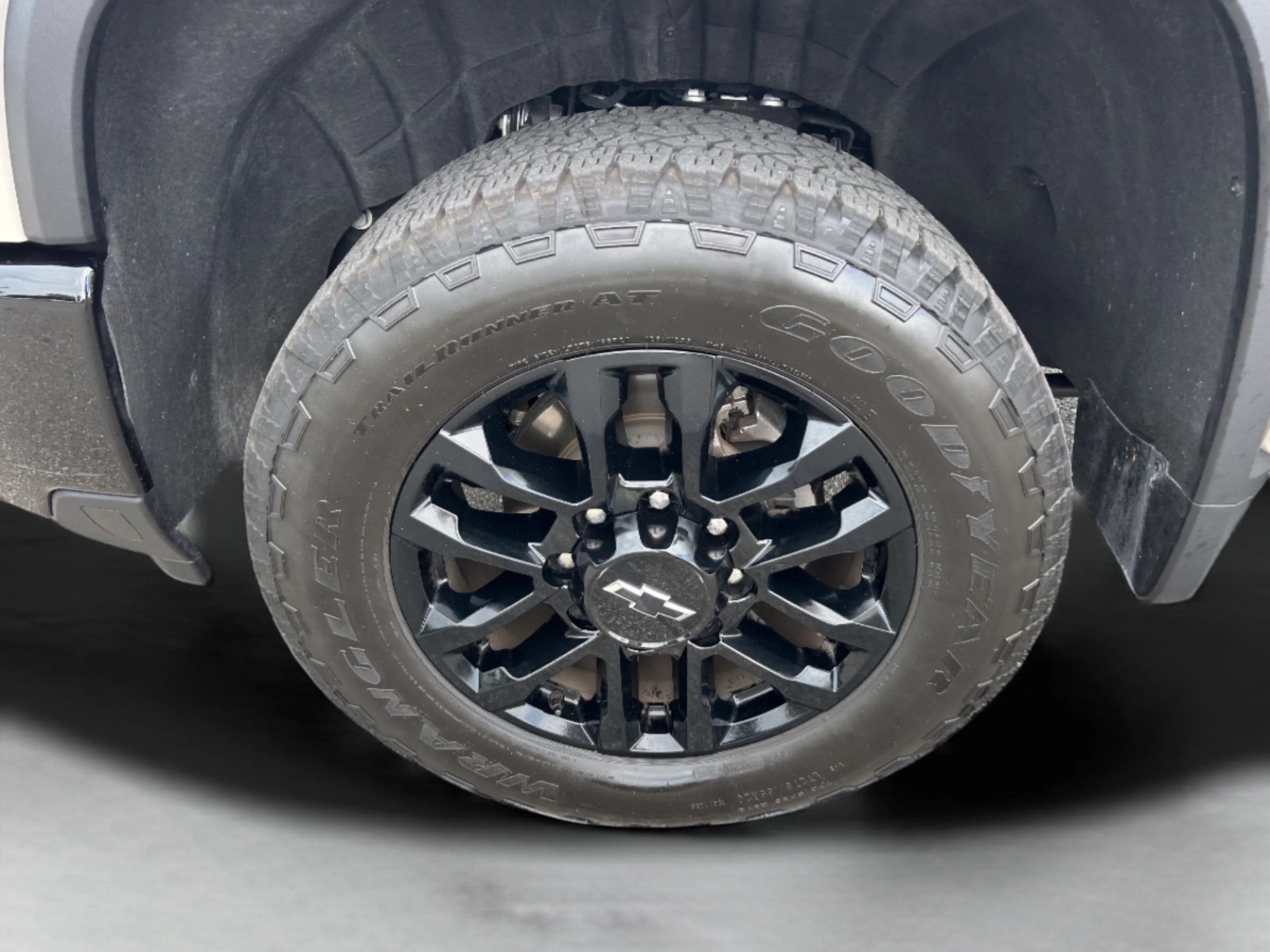 Used 2026 White Sands Chevrolet Custom image 35
