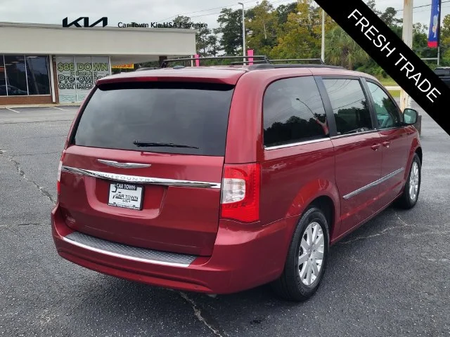 Used 2014 Red Chrysler Touring image 2