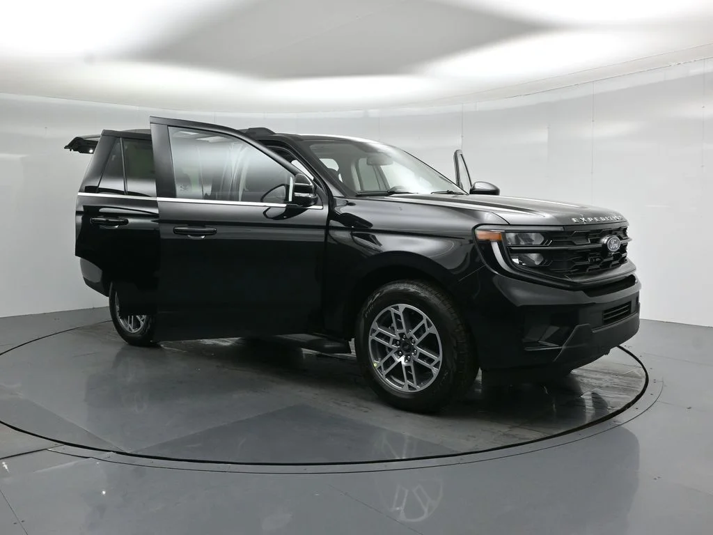 New 2026 Black Ford Active image 31