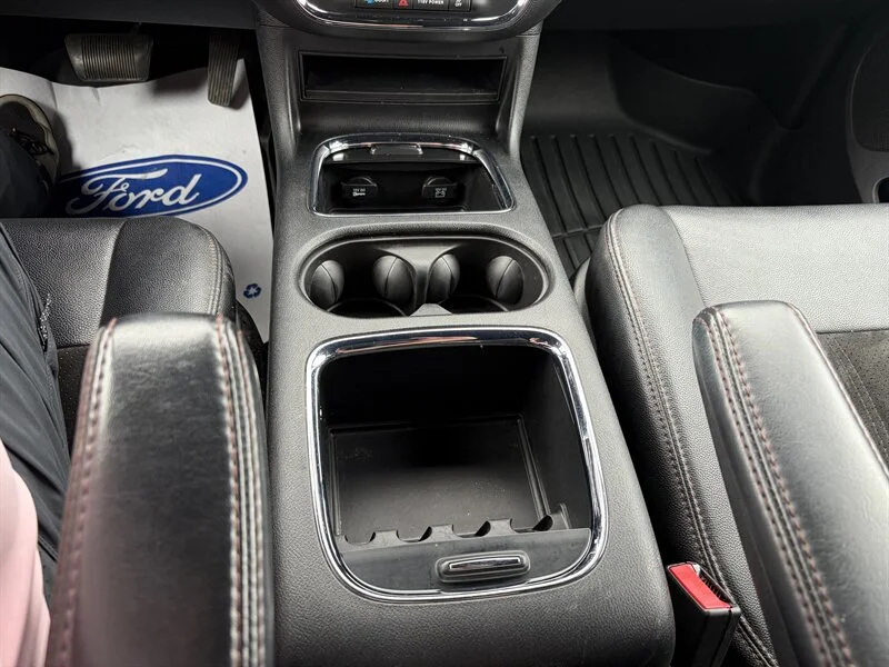 Used 2019 Grey Dodge SXT 35th Anniversary Edition image 12