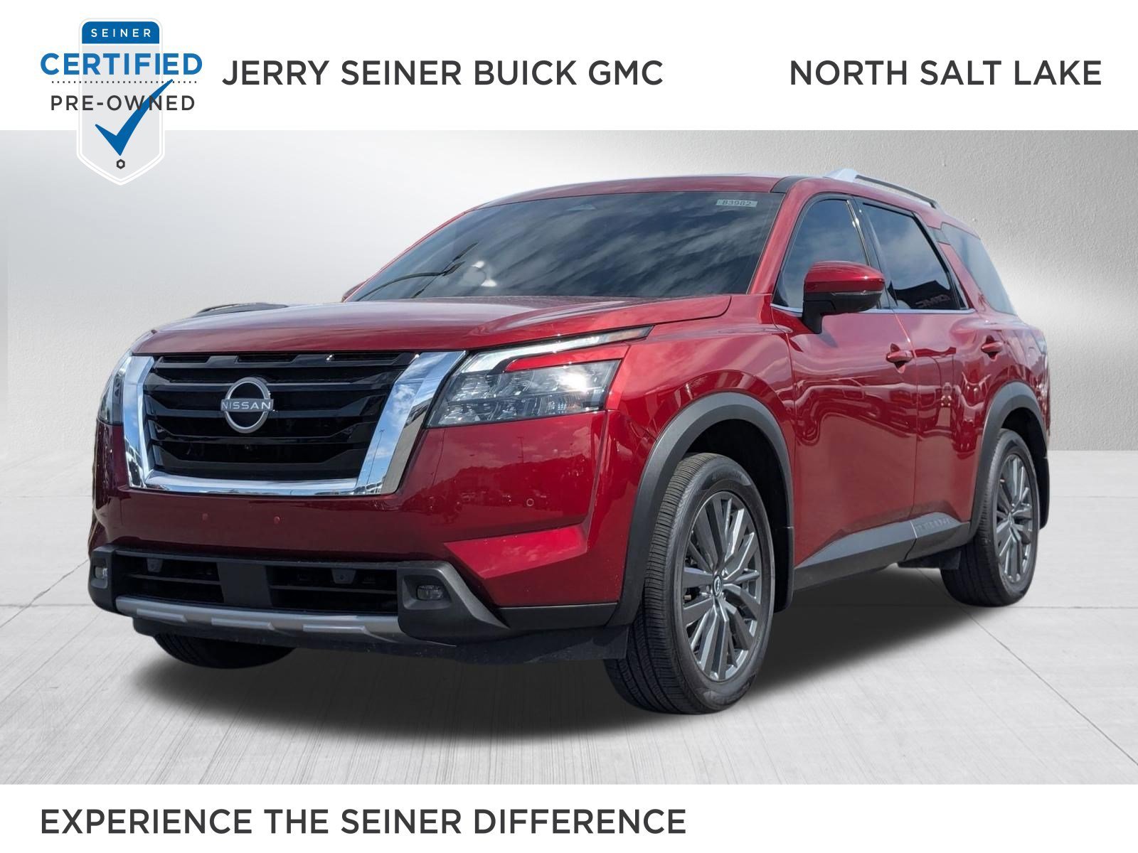 2025 Nissan Pathfinder SL 2WD's photo