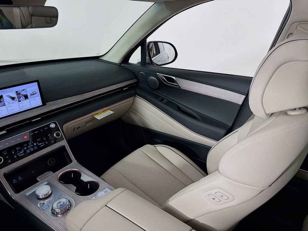 New 2026 Savile Silver Genesis 3.5T Advanced image 25
