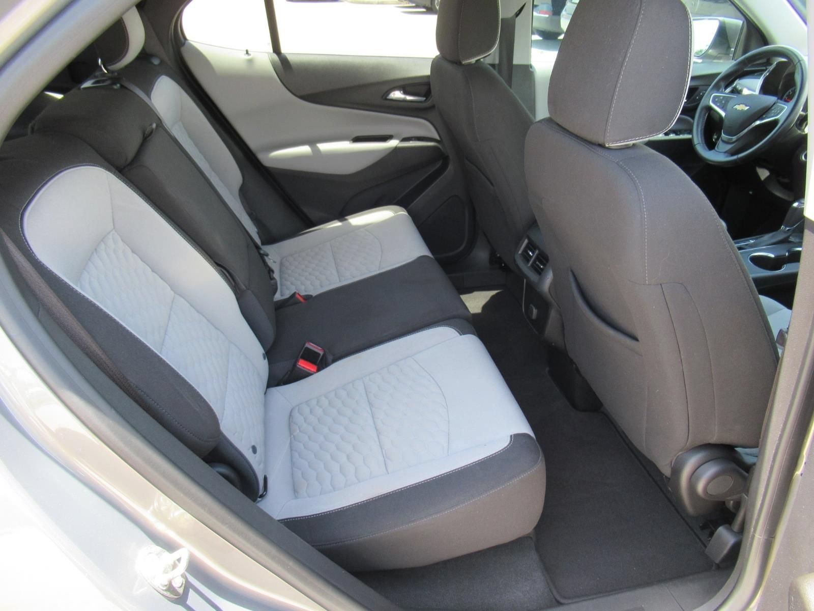 Used 2018 PEPPERDUST METALLIC Chevrolet LT image 30