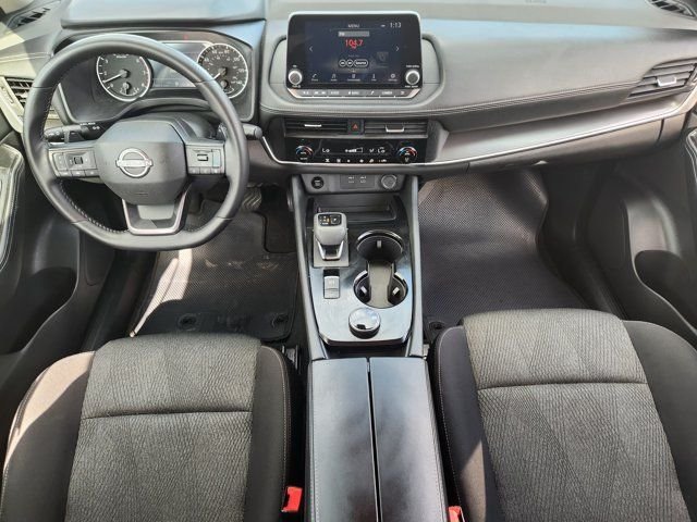 Used 2025 Gray Nissan SV image 25