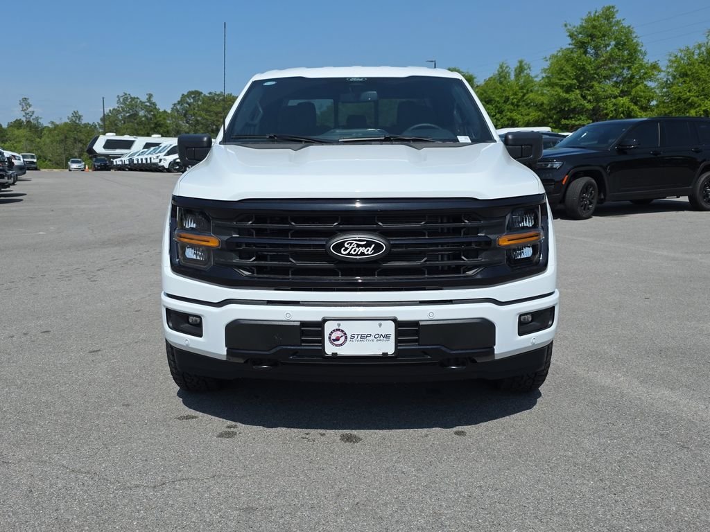 New 2026 Oxford White Ford XLT image 10