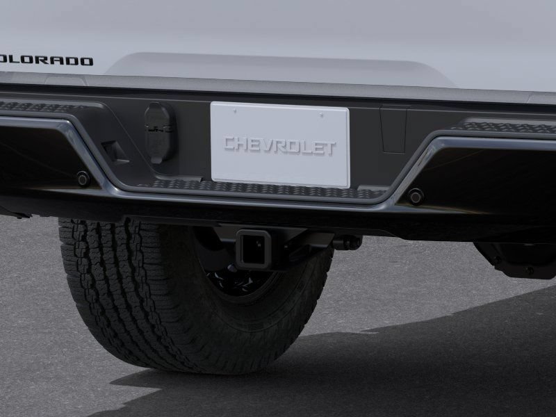 New 2026 Summit White Chevrolet Trail Boss image 14