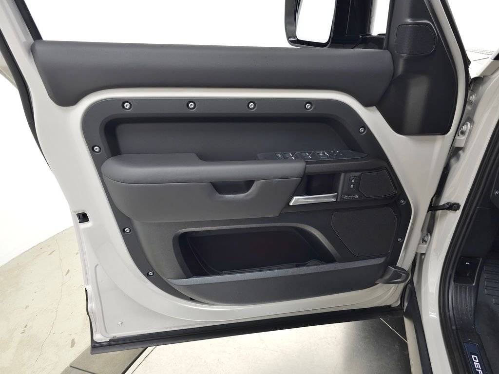 Used 2026 Gray Land Rover X image 11