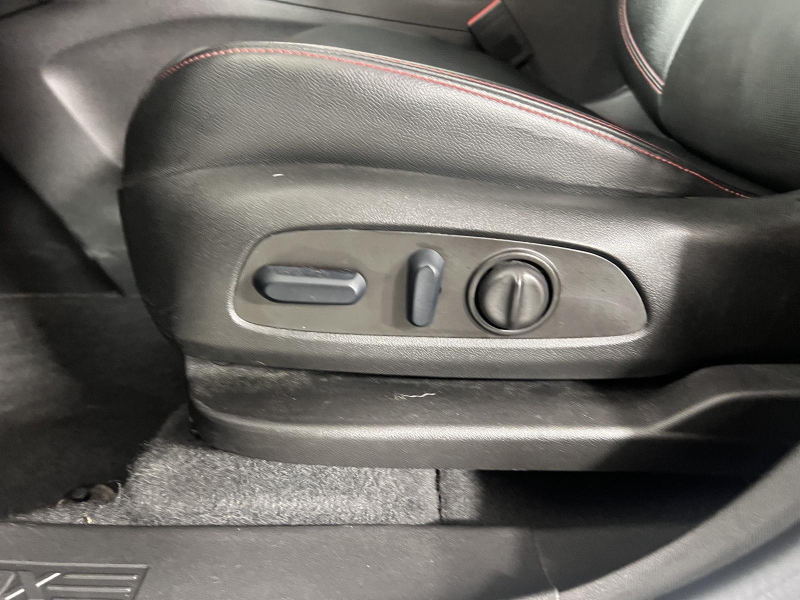 Used 2023 Summit White Chevrolet RS image 19