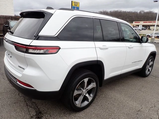 Used 2023 White Jeep Limited image 7