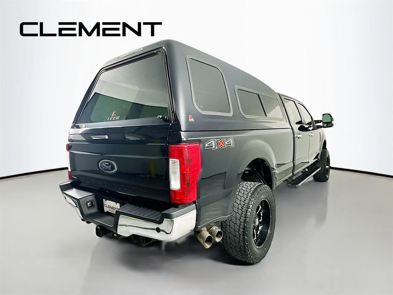 Used 2017 Shadow Black Ford XLT image 7