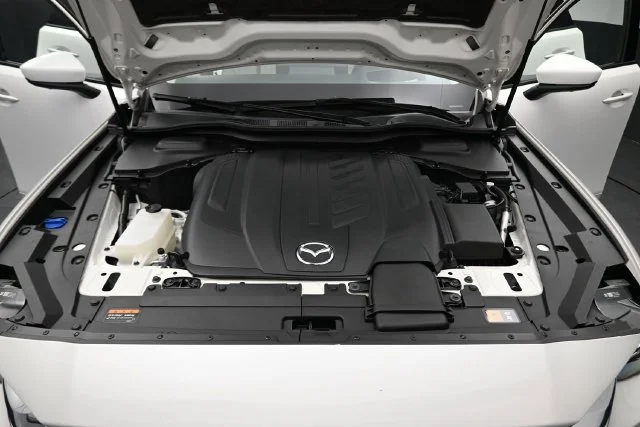 Used 2024 White Mazda 3.3 Turbo S Premium image 22