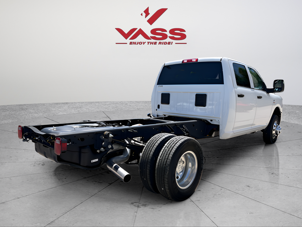 New 2026 Bright White Clearcoat RAM Tradesman image 6