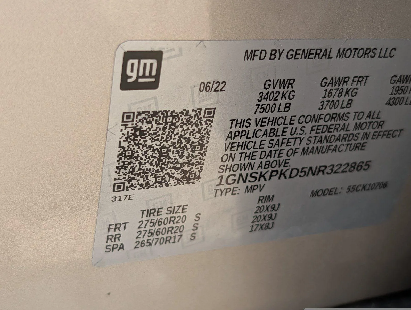 Used 2022 Empire Beige Metallic Chevrolet Z71 image 39