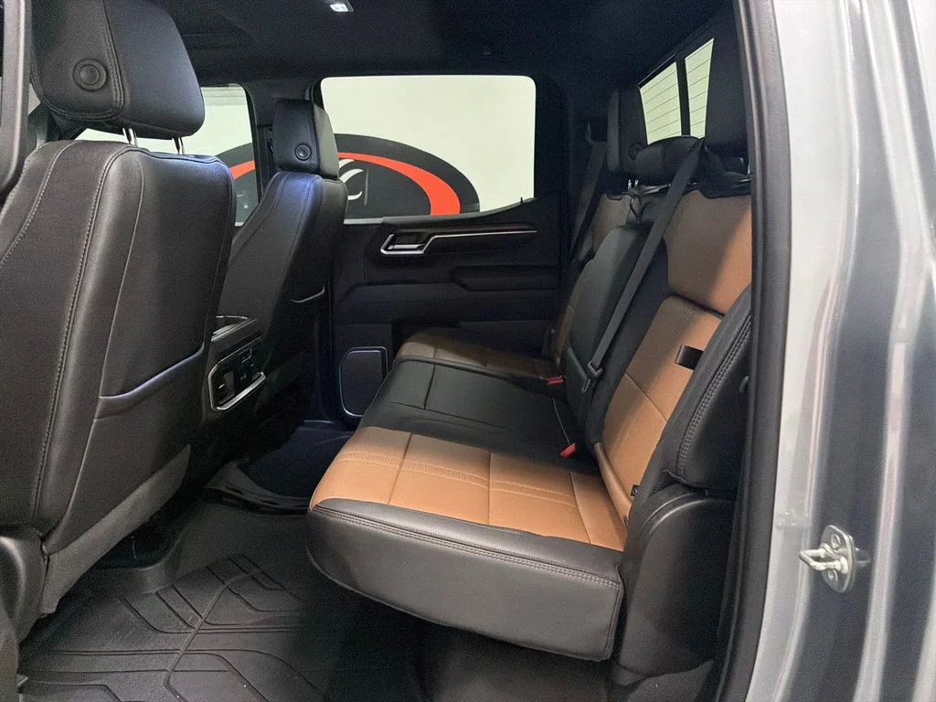Used 2025 Gray Chevrolet High Country image 13