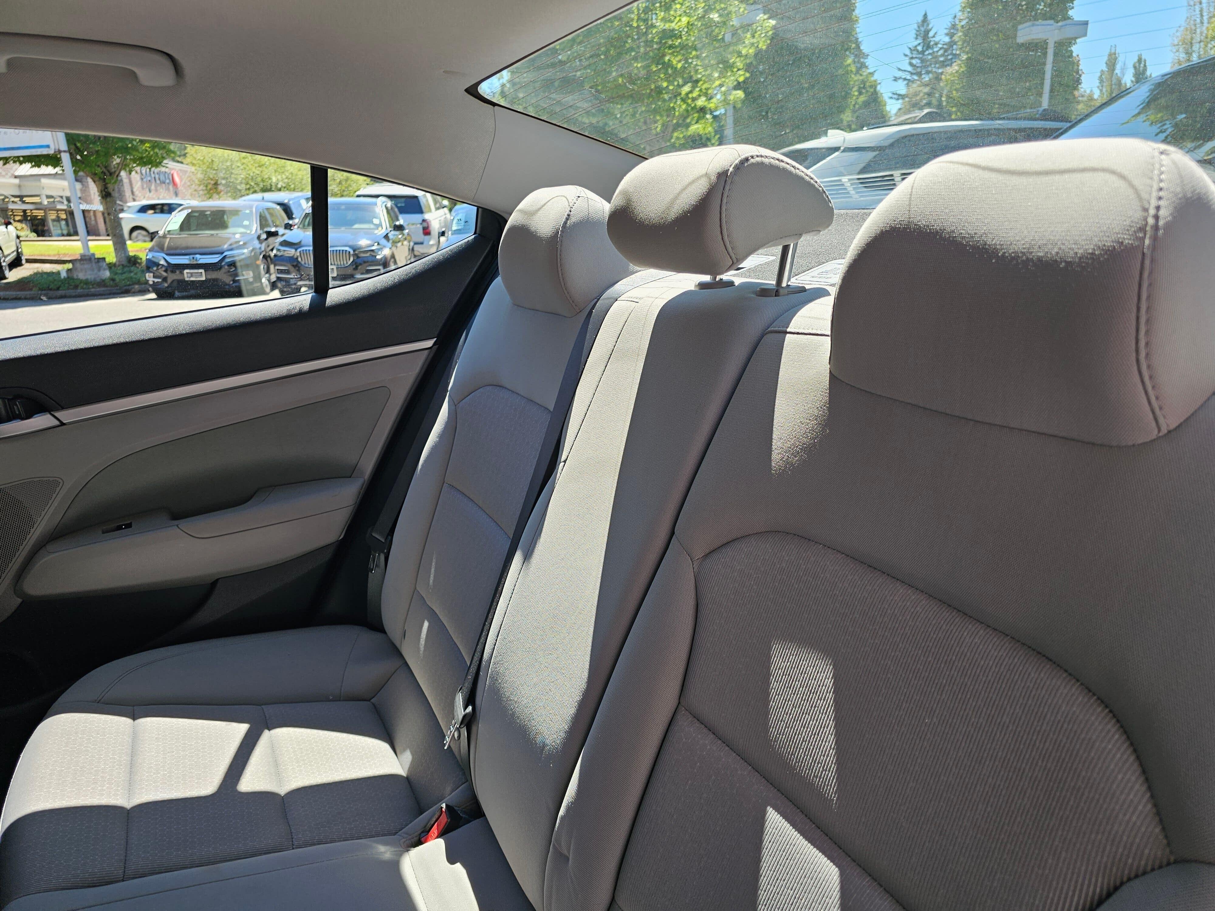 Used 2018 Phantom Black Hyundai SEL image 21