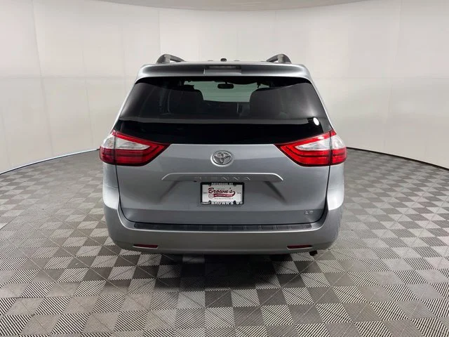 Used 2015 Silver Toyota LE image 6