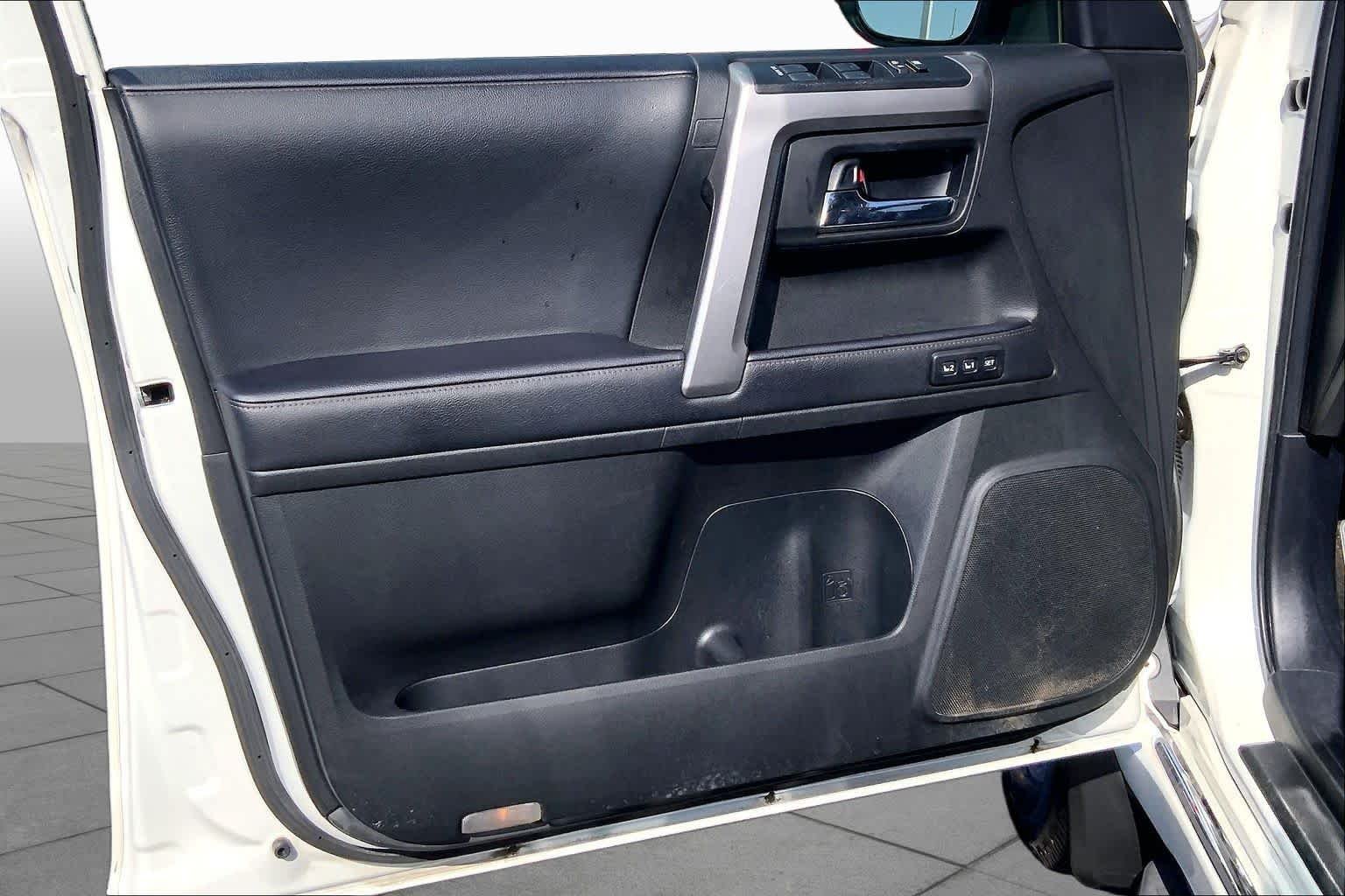 Used 2021 Blizzard Pearl Toyota Limited image 22